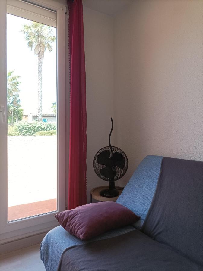Lara 2 - T2 Balcon Piscine Lit Double & Clic-Clac Parking Pres Du Centre-Port Et Ile Loisirs Agde Luaran gambar