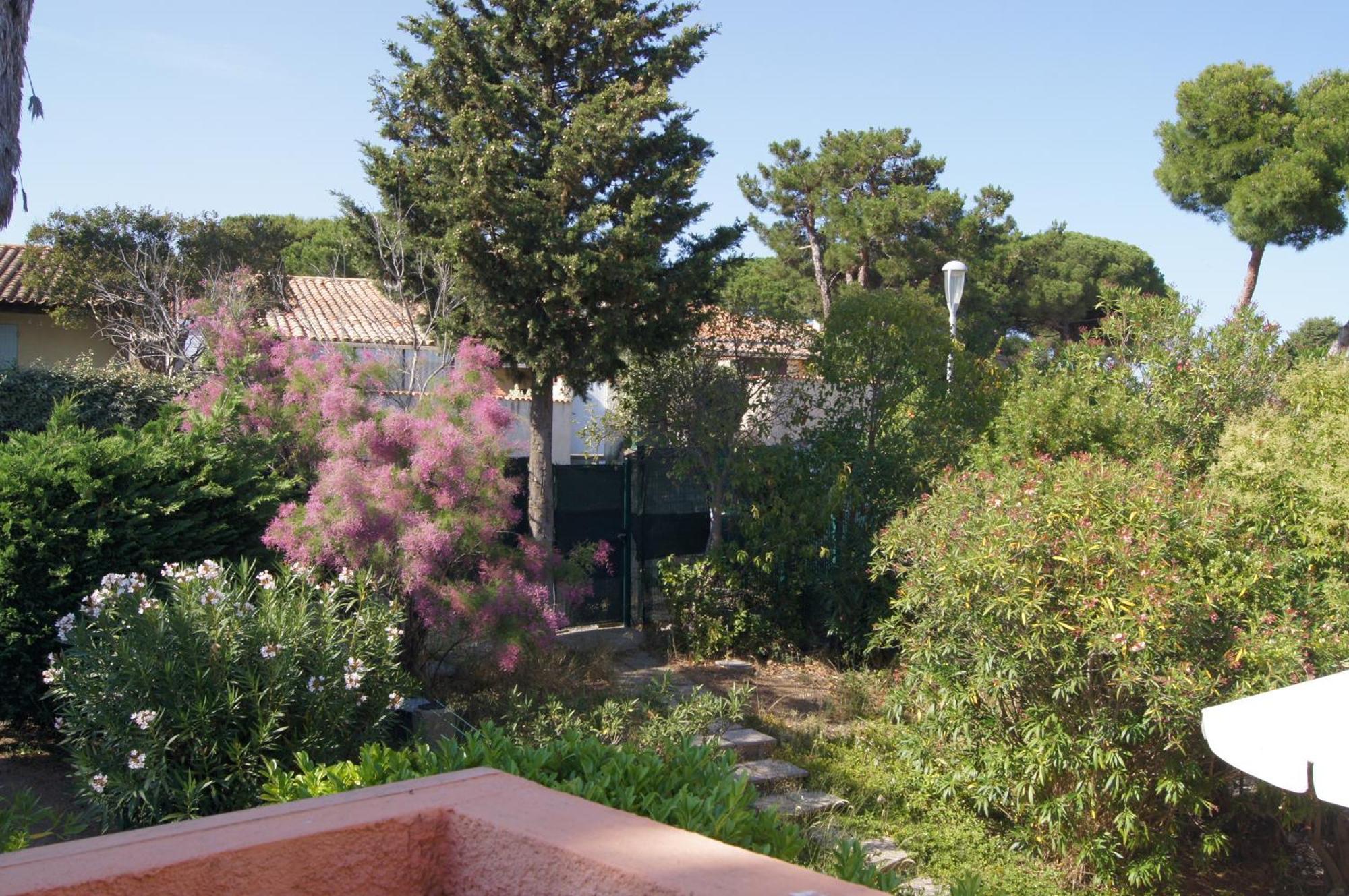 Lara 2 - T2 Balcon Piscine Lit Double & Clic-Clac Parking Pres Du Centre-Port Et Ile Loisirs Agde Luaran gambar